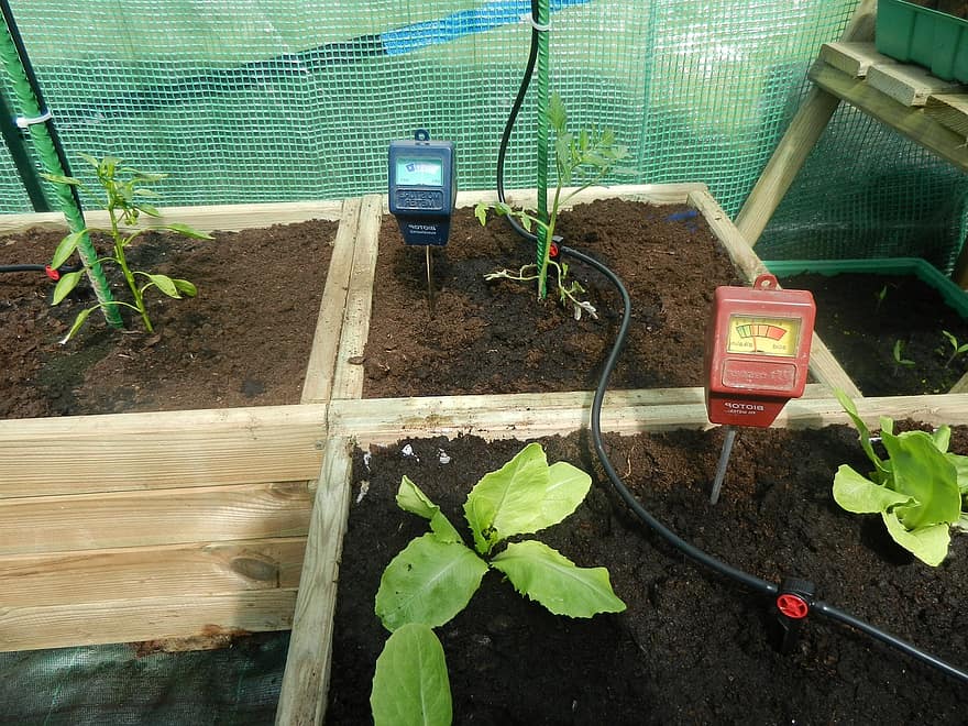 https://krostrade.com//blog/how-to-keep-your-greenhouse-cool/