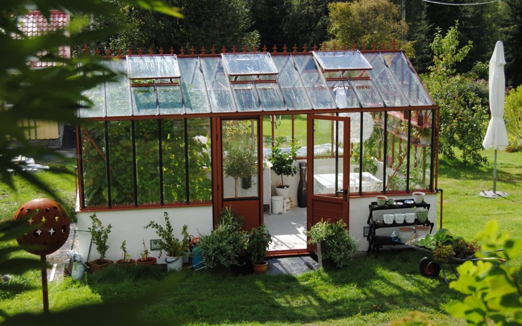 How To Setup A Small Greenhouse In Wisconsin