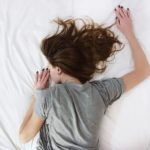 What Type Of Pillow Is Best For Stomach Sleepers? 3 Top Tips!
