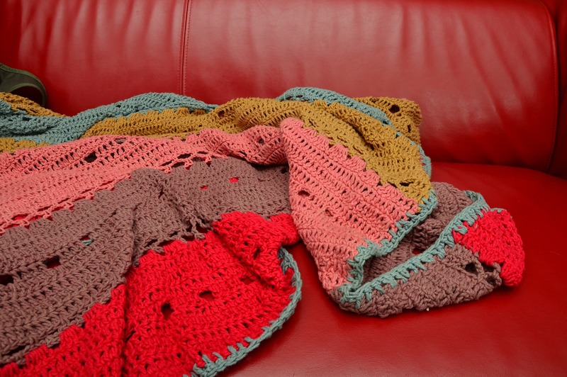 how to add a hood to a crochet blanket