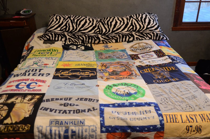 how to make a t-shirt blanket without sewing