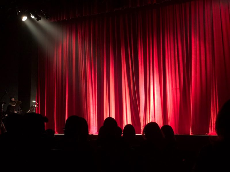 how to make theater curtains
